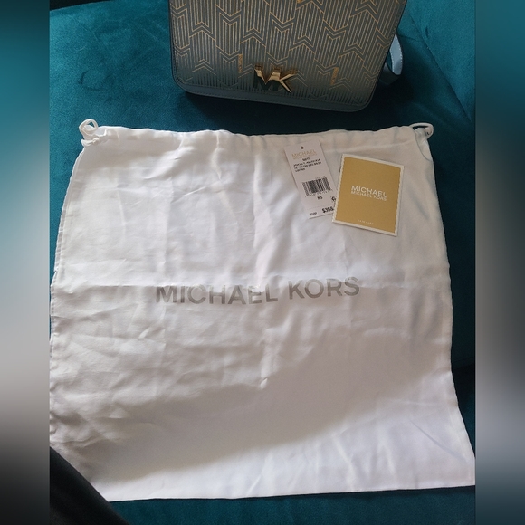 Michel kors powder blue crossbody bag - Picture 4 of 5